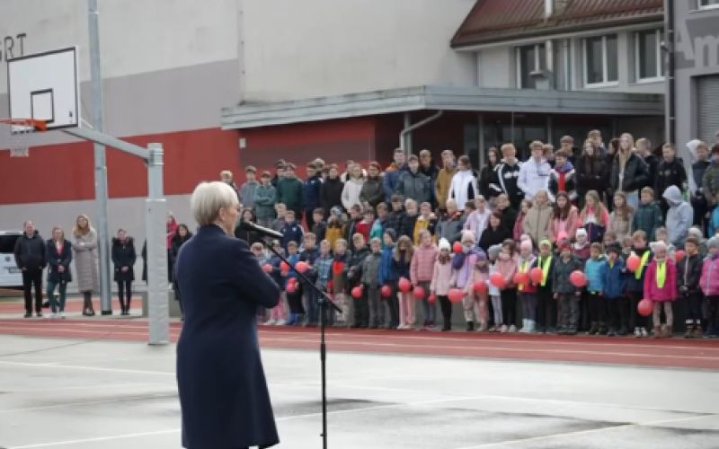 Predsednica litija.png