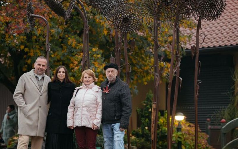 kmetija-paldauf, beeko, instalacija, soncnice, robert-jurak