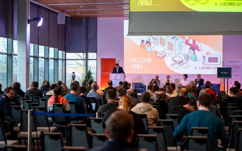 Dan odprte znanosti_panel (Foto_Marko Drobnjak).jpg