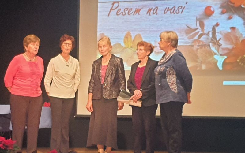 hb Ljudske pevke.jpg