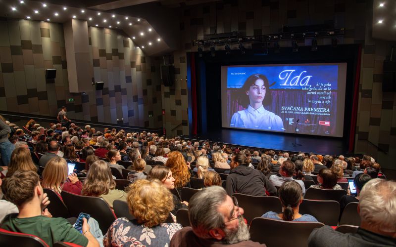 premiera-filma-ida, ki-je-tako-grdo-pela