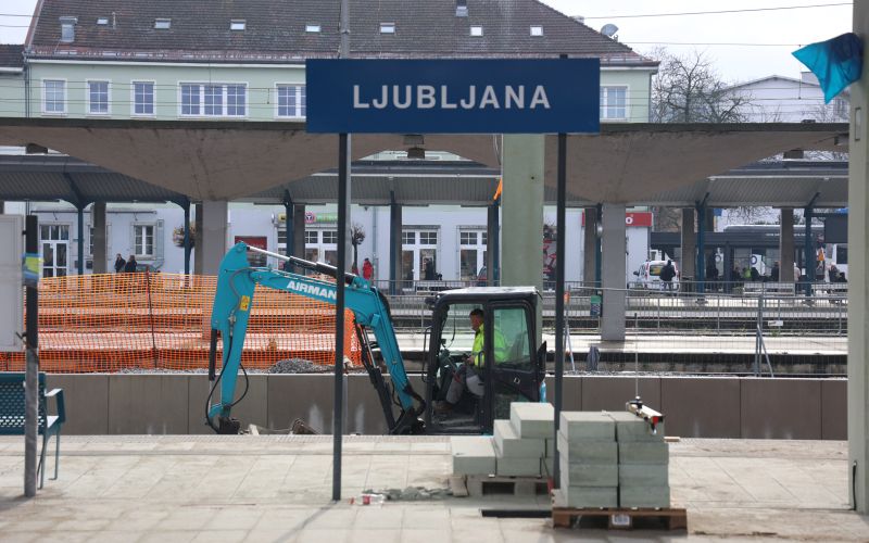 zelezniska-postaja-ljubljana, ogled, bratusek