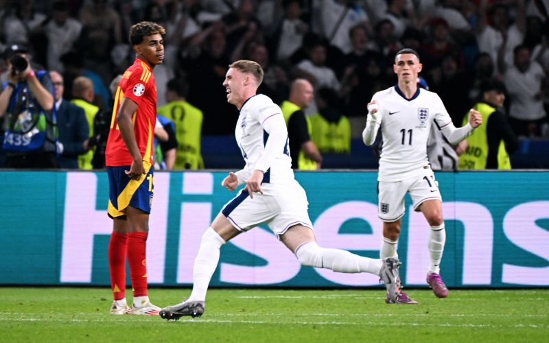 Lamine Yamal, Cole Palmer, Phil Foden