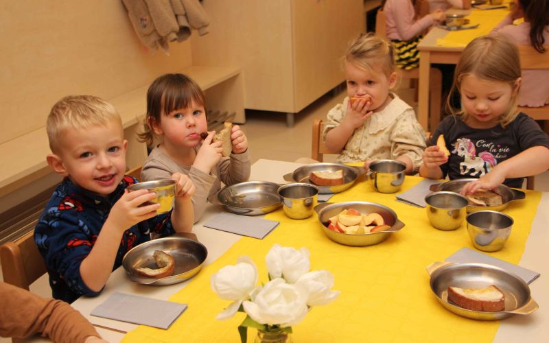 tradicionalni-slovenski-zajtrk, os-in-vrtec-otocec