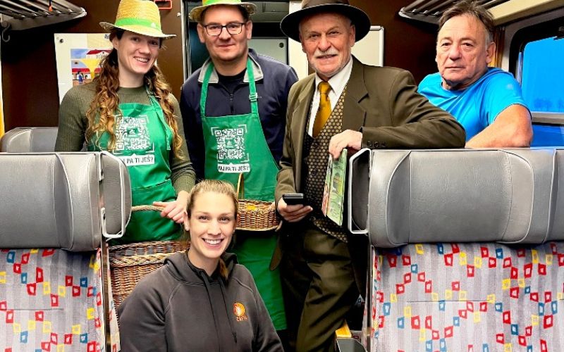 cebelarji, jabolka-in-med