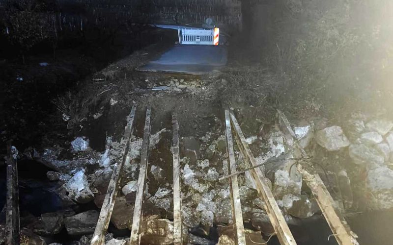 brda, most, snežeče