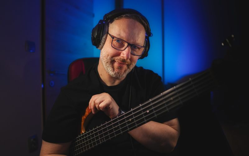 Na Aktual Romantiki ni samo vprašanje, katero pesem zavrtimo – ampak