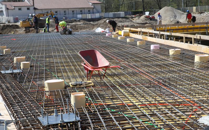 delavec, gradbišče