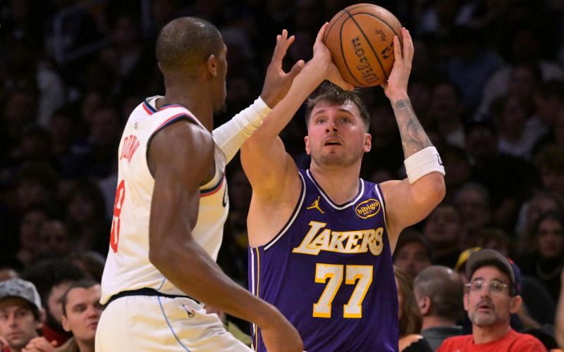 doncic lakers (2).jpg