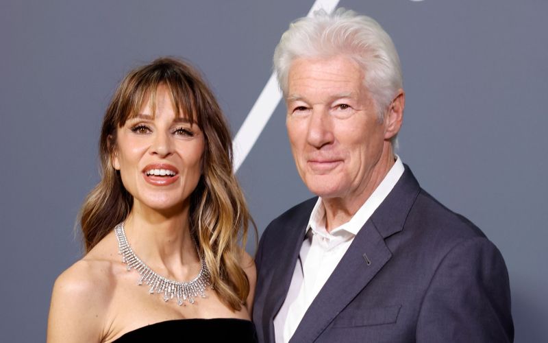 Richard Gere - 1. Richard Gere se je s soprogo sprehodil po rdeči preprogi v