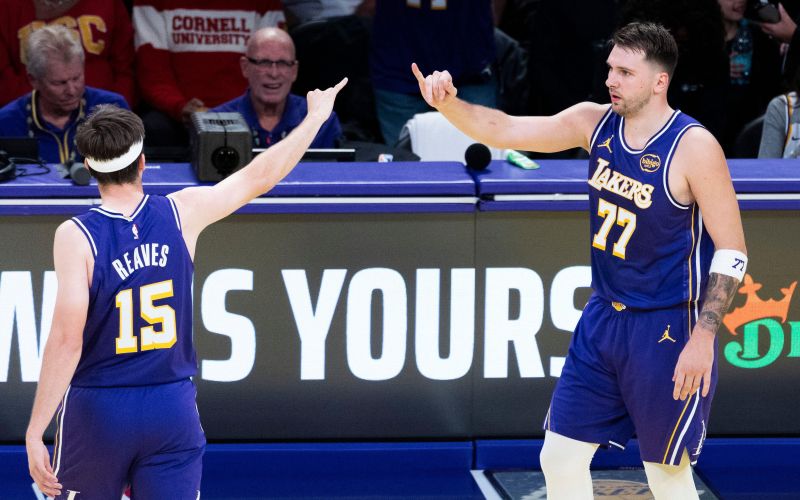 austin reaves luka doncic.jpg