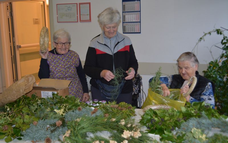 trubarjev-dom-upokojencev, adventni-vencek, ustvarjanje