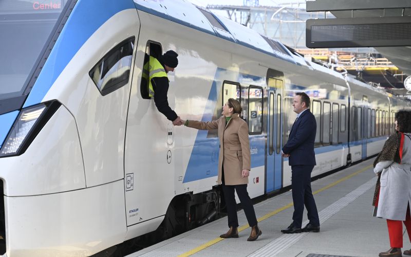 ljubljanska-zelezniska-postaja, prvi-vlak, bratusek, mes