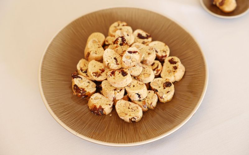 Domači prijatelj z datlji