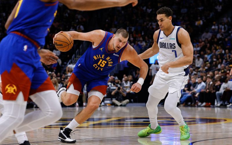 denver dallas jokic.jpg