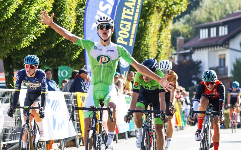 kolesarstvo_Maj Bohak_splet.jpg