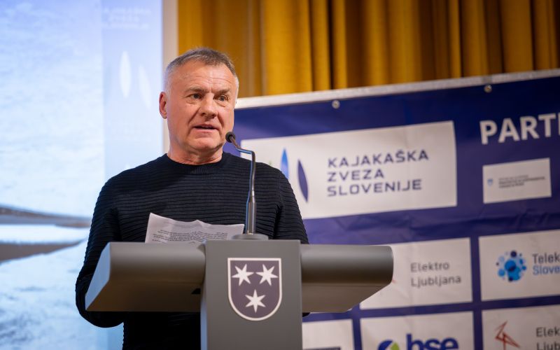 konda plaketa25dec.jpg