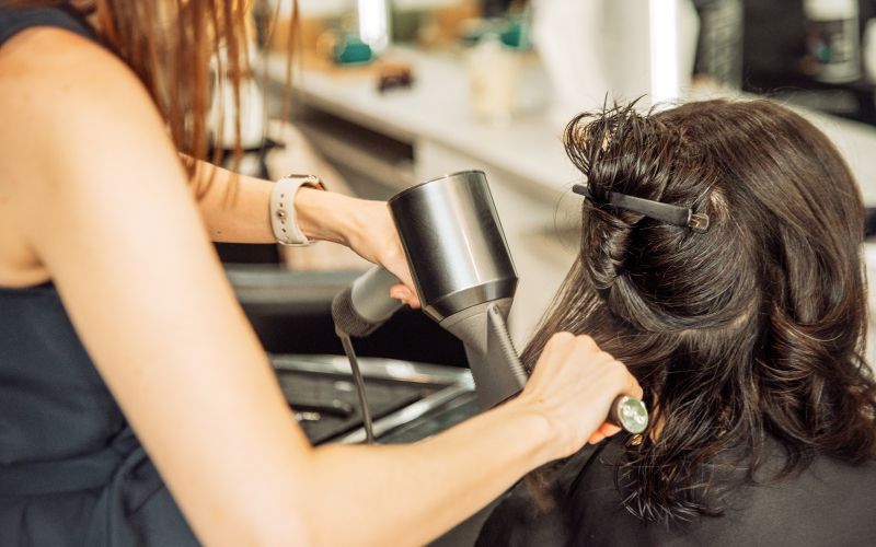 Feathered ali pernati paž.jpg