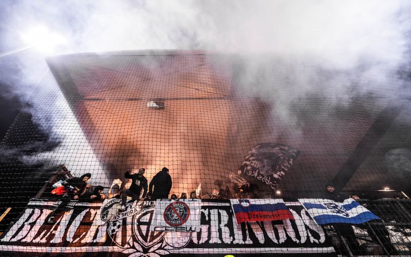 mura nafta 25 af black gringos.jpg