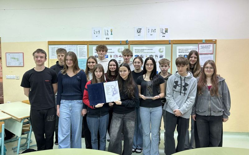 os-apace, zlati-kabel