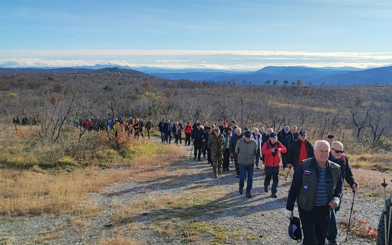 castniki, pohod, soska-fronta