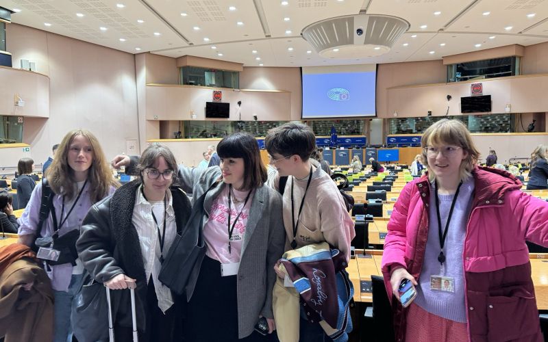 Inštitut 8 marec, bruselj