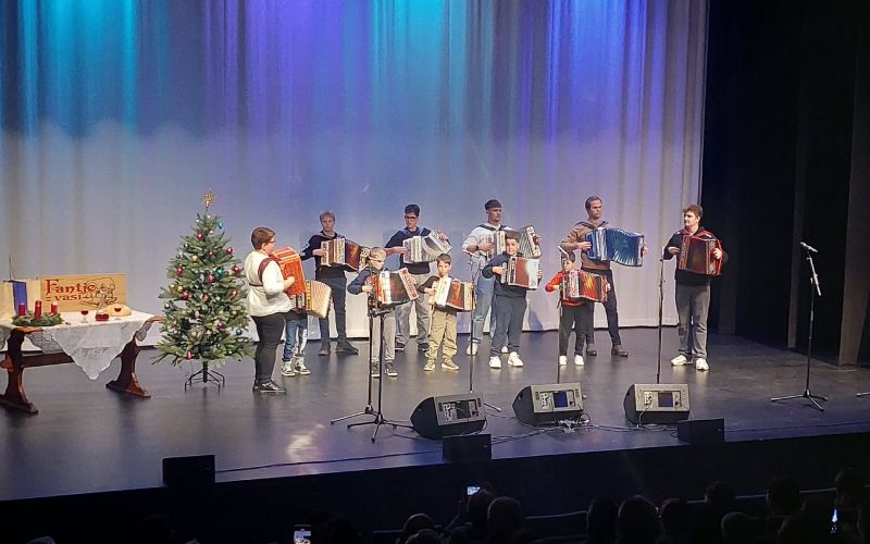 miklavzev-koncert, skocjan, ljudski-pevci, fantje-z-vasi