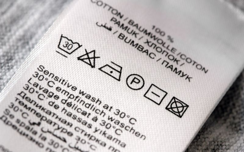 etiketa, oznake-oblacila