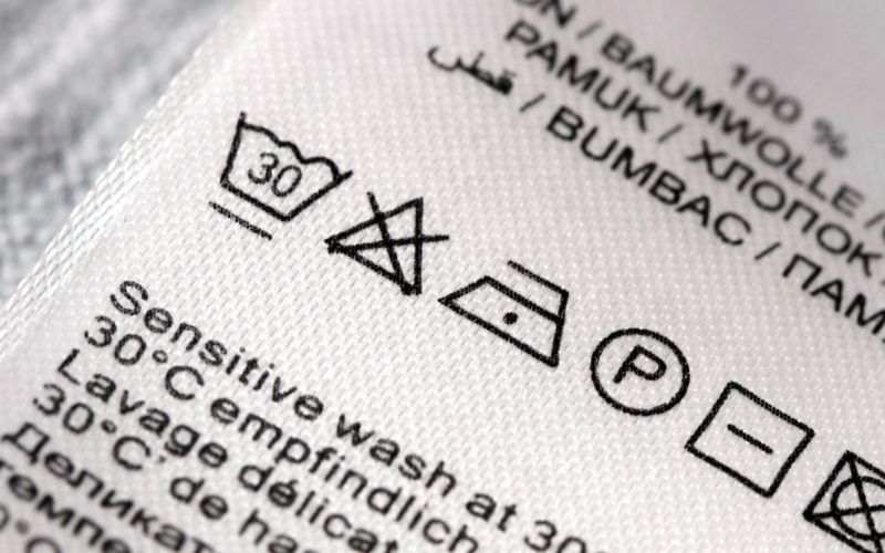 etiketa, oznake-oblacila