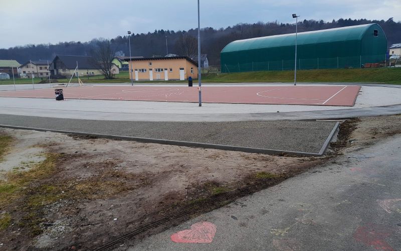 HB_obnova športnega igrišča.jpg