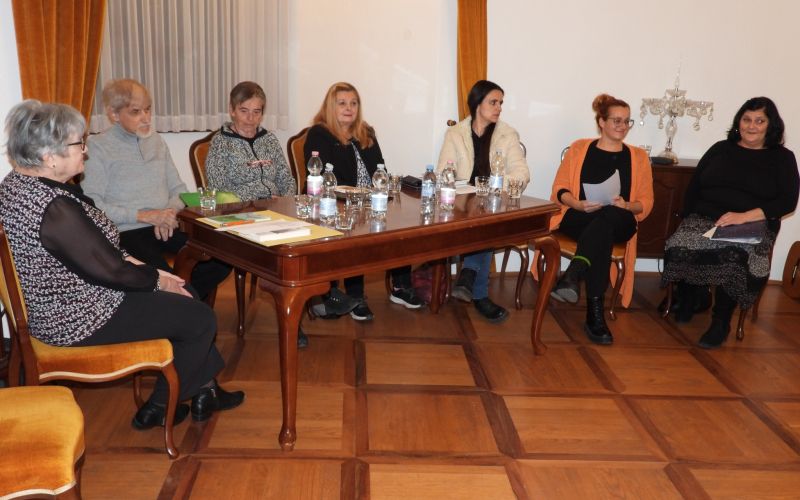 3 LITERATI BESEDE.jpg