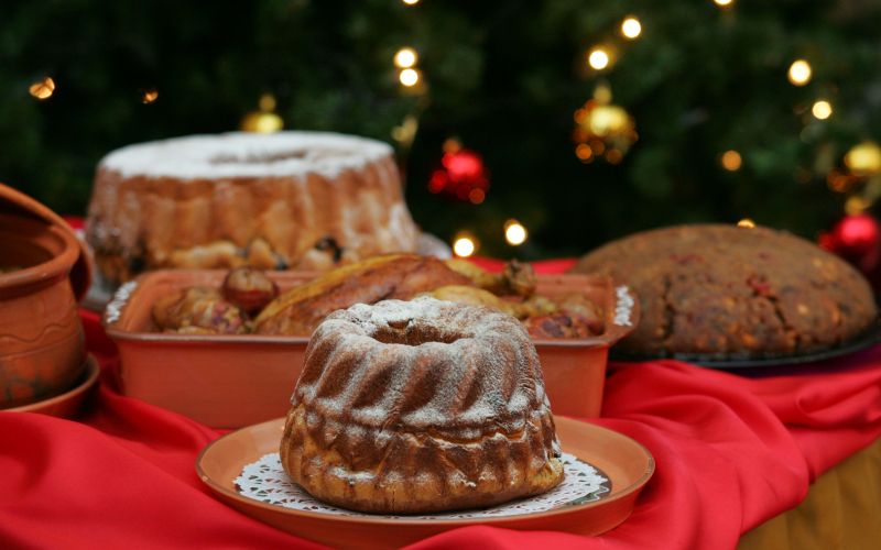 bozic pogostitev miza potica.JPG