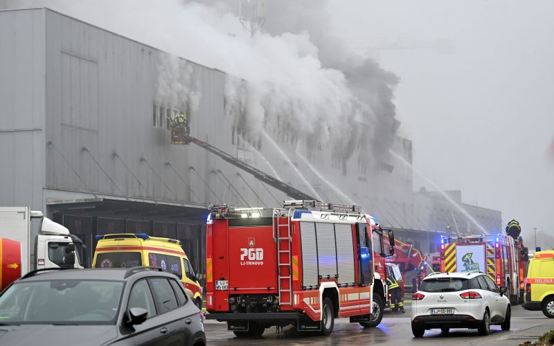 pozar-skladisce-spar