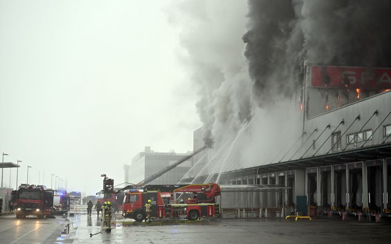 pozar-skladisce-spar