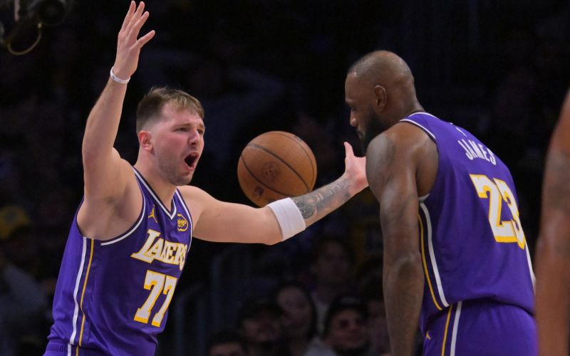 lebron james luka doncic.jpg