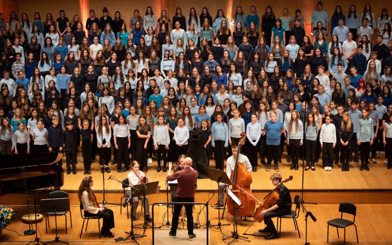 potujoca-muzika, os-tisina