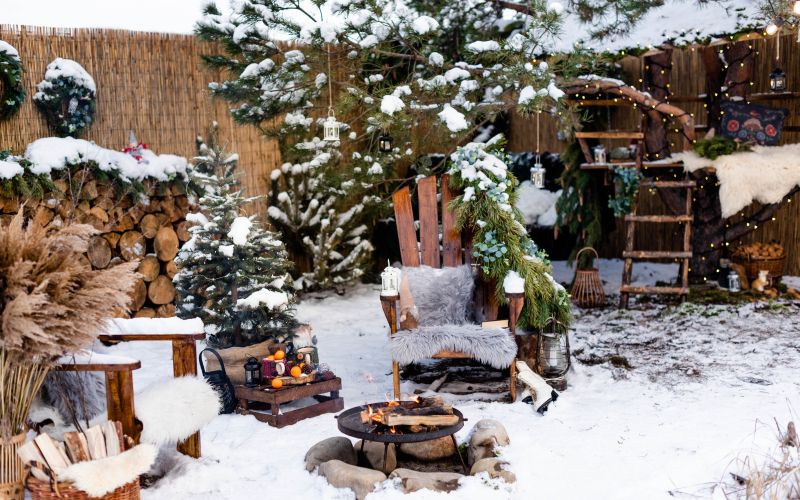 praznično okraševanje vrta 1