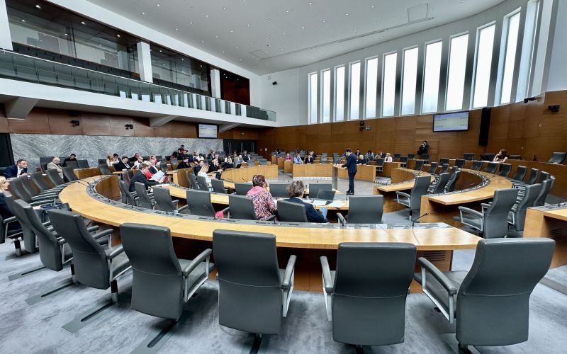 državni zbor, parlament, poslanci.jpg