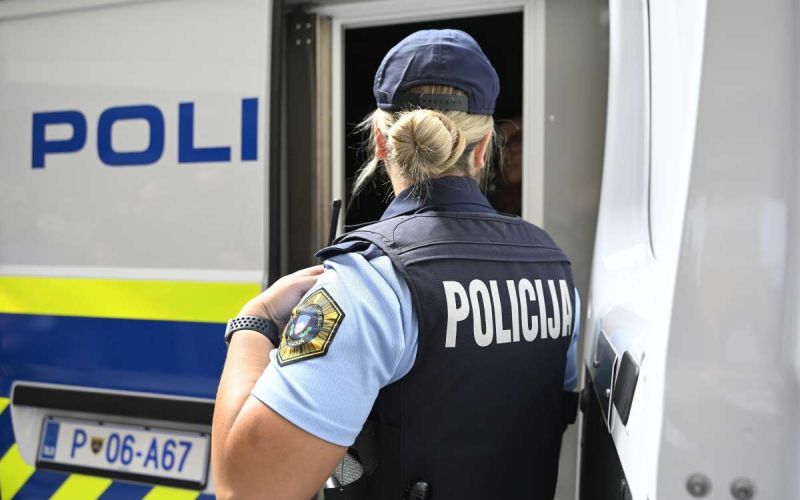 policija