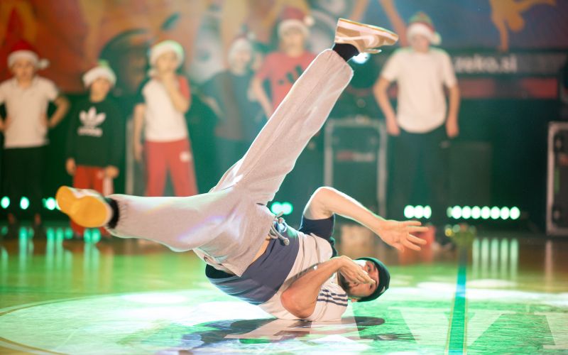 bozicna-zimska-produkcija-plesne-sole-zeko, zeko, plesna-produkcija, ples, plesni-klub-zeko