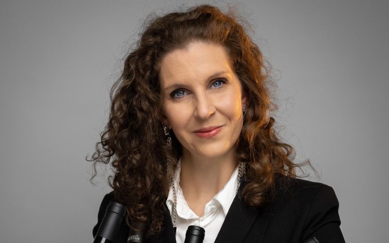 mojstrica za vse simona česen foto matic eržen.jpg