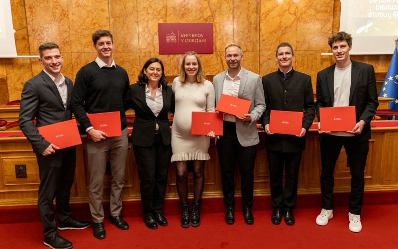 20251217_podelitev diplom_105014.jpg