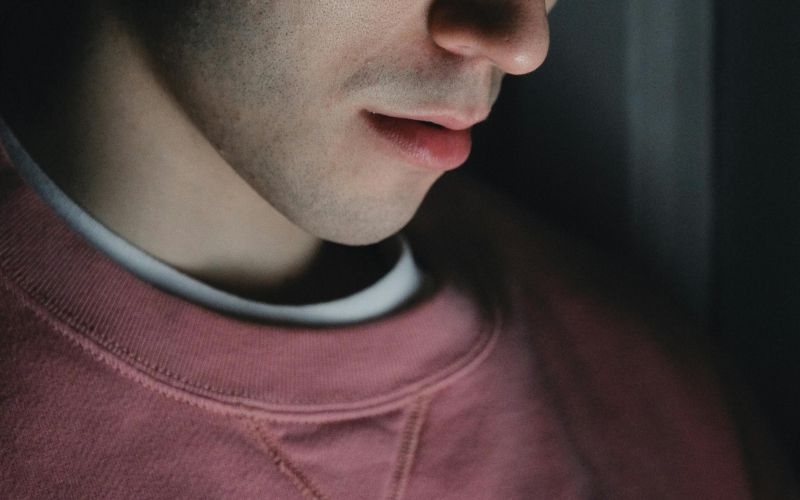 izgubljenost mladih moških 6