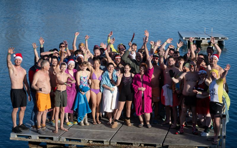 novoletno-plavanje, kamesnica, dahavski-pingvini