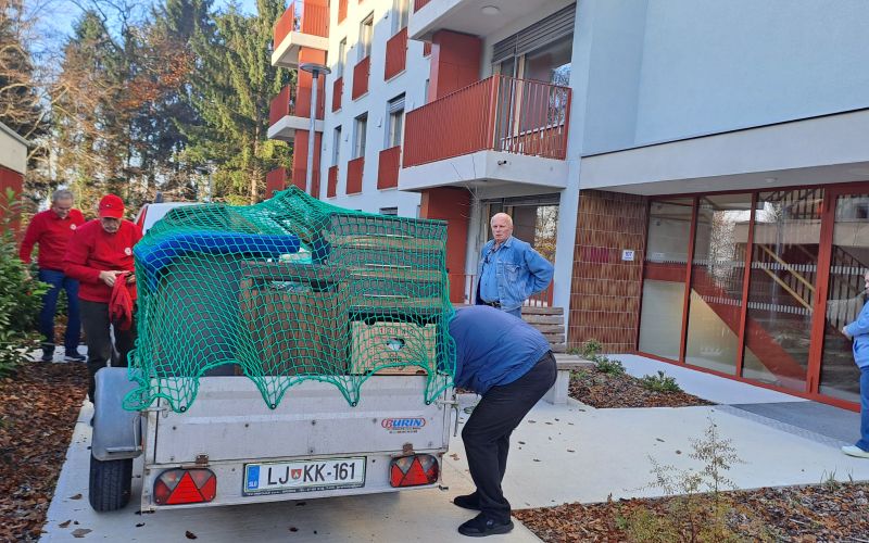 Pomoč pri selitvah v javna stanovanja v Podbrezniku.jpg