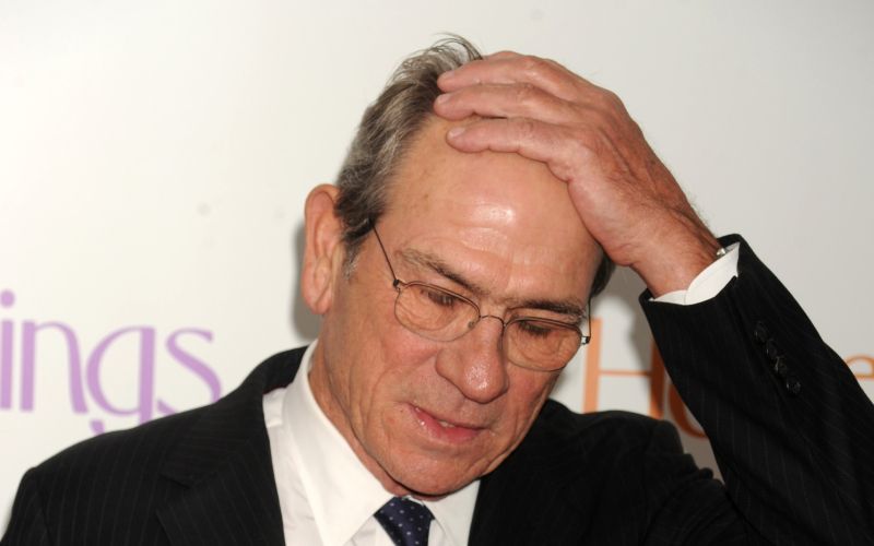 Tommy Lee Jones žaluje za hčerko Victorio, ki je umrla na novoletni dan.