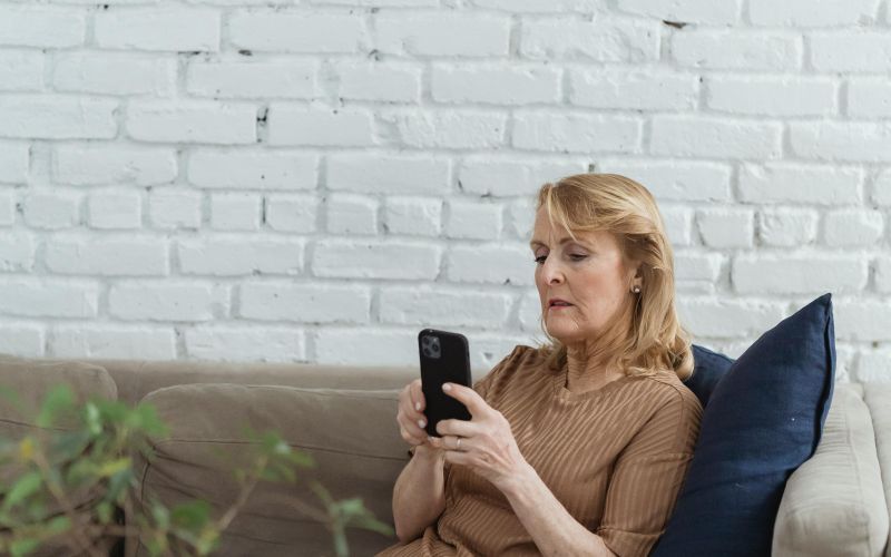 konec praznikov nemir 1