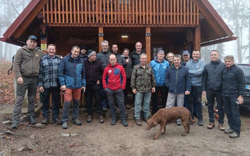 planinska-skupina-dvor