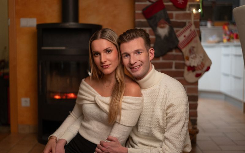 Žiga Jelar na snemanju spota z Ano Guček