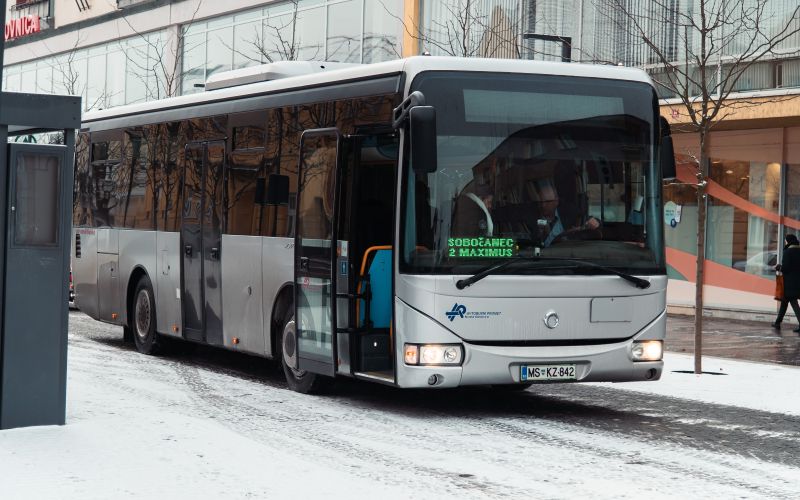 simbolična, avtobus, sobočanec, javni-prevoz, avtobusni-promet-murska-sobota, avtobusna-postaja